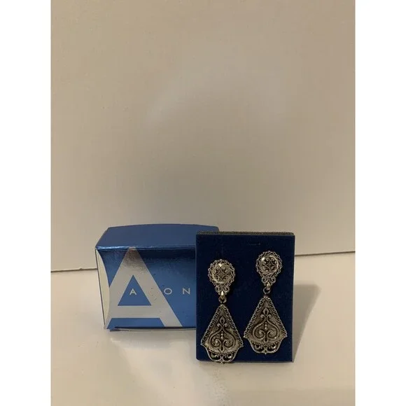 Avon Paris by Night Pierced Earrings Silver Tone Original Box 2008 - Picture 2 of 6